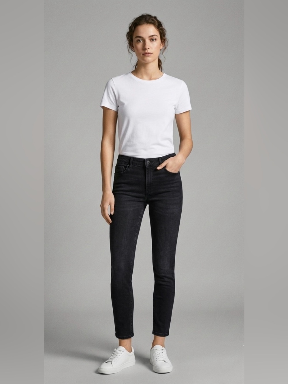 Mango MNG Jude Black Skinny Fit Jeans – Premium Mid-Rise Stretch Denim